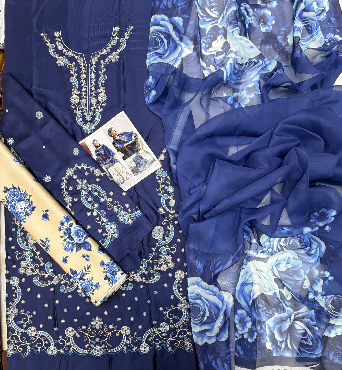 Iznik Shehmoz Digital Printed 2 Piece Suit by zairahofficial features elegant prints and quality fabric. Explore Pakistani Dresses Online Shopping.